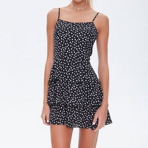 Never worn! It was delivered after I needed it.